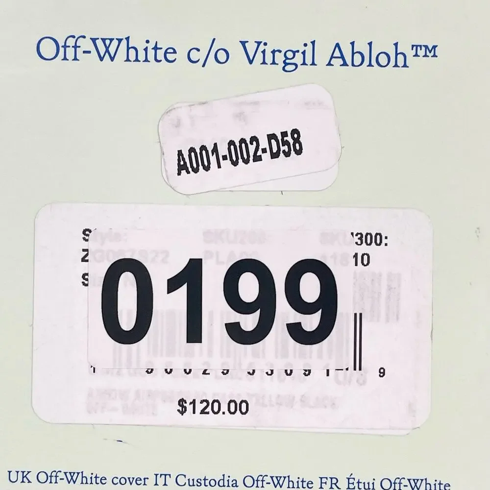 Off-White Silicone Arrow 2nd Generation Airpod Case nwt